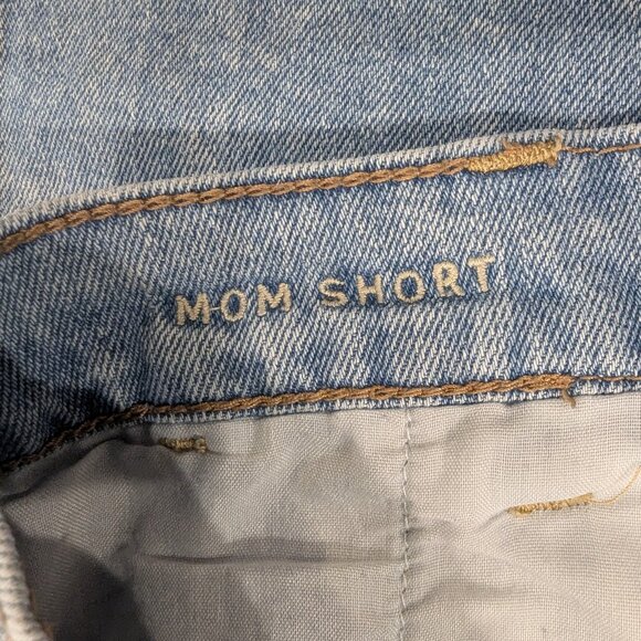 AMERICAN EAGLE Mom Shorts 14 Light Wash Vintage-Look Pleated Front 90's Mom - Picture 6 of 9